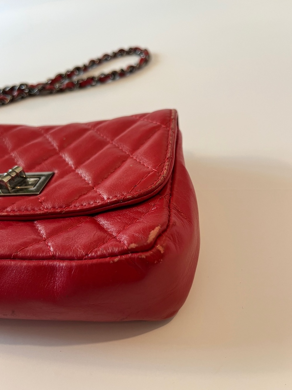Quilted Red Leather Mini Crossbody Bag Chain Strap Turn Lock Made in Italy - Picture 13 of 14